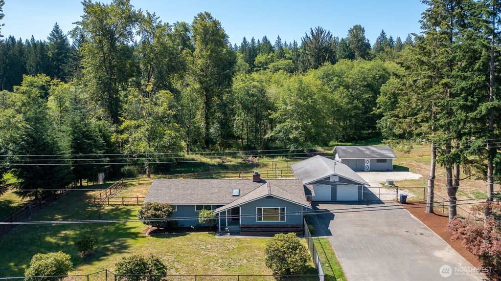 Photo of 412 172nd Street NE, Arlington, WA 98223 (MLS # 2404223)