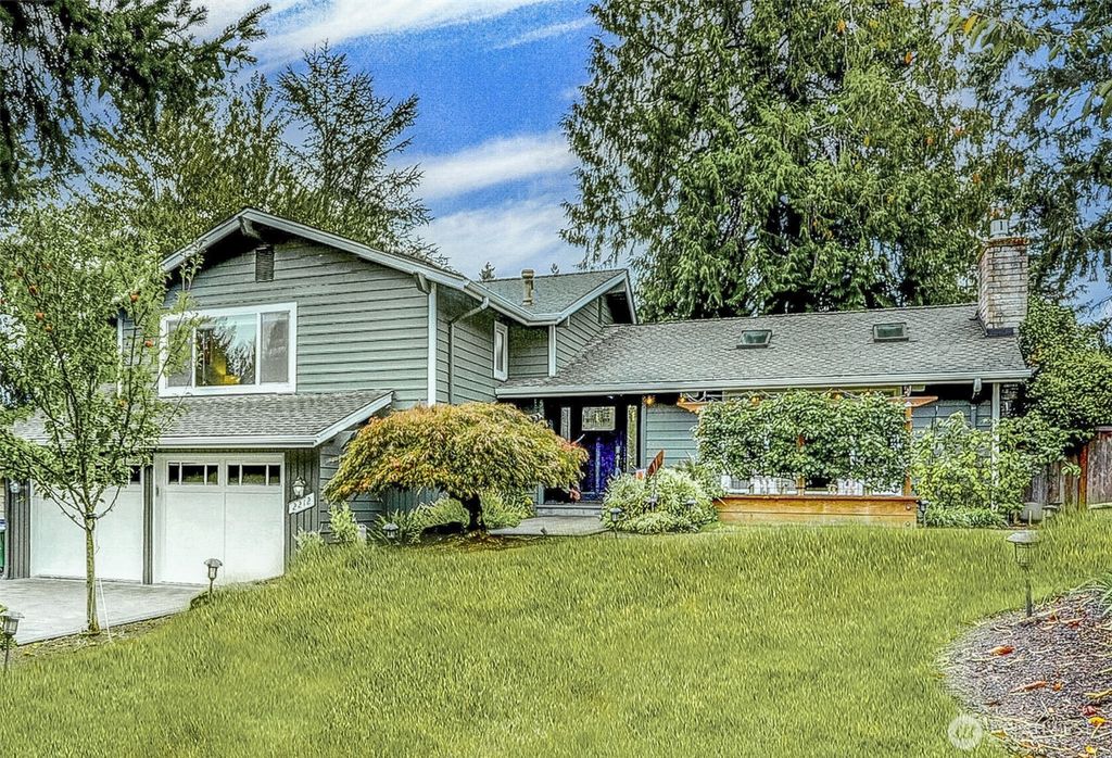 Photo of 2212 186th Avenue NE, Redmond, WA 98052 (MLS # 2396085)