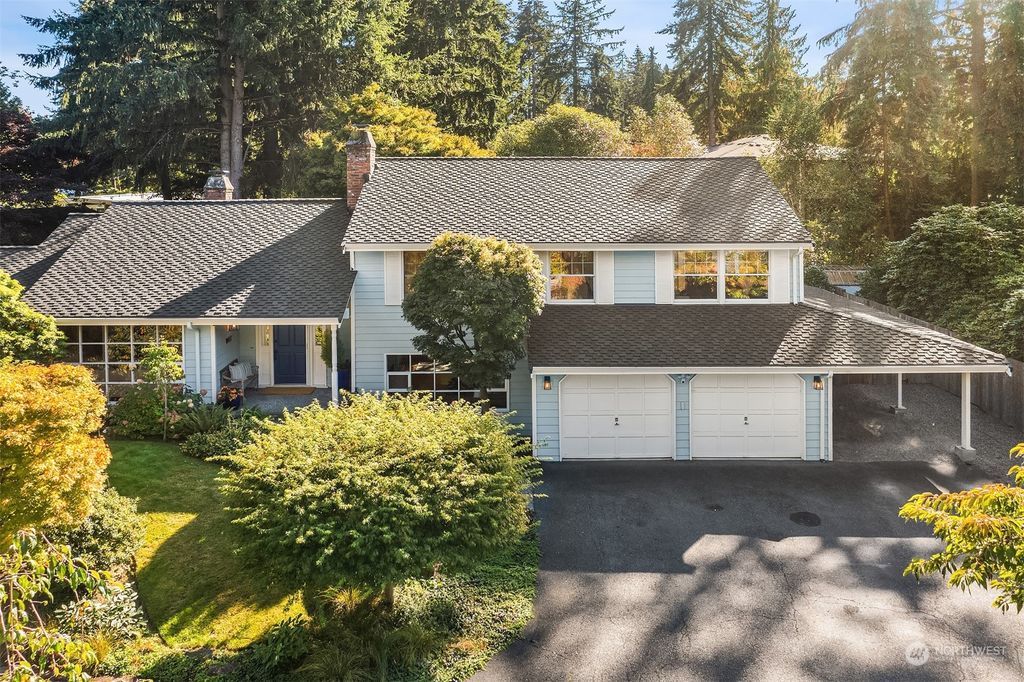 Photo of 8417 SE 35th Street, Mercer Island, WA 98040 (MLS # 2297029)
