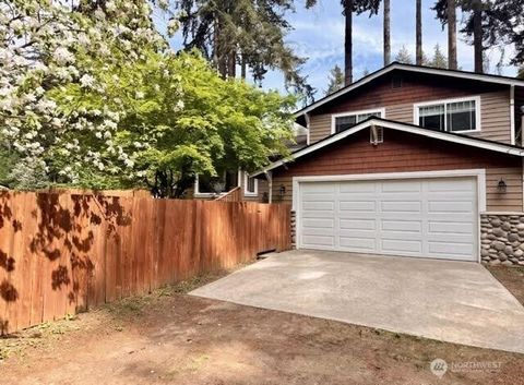 Photo of 3546 longhorn Dr, Bremerton, WA 98312 (MLS # 2517083)