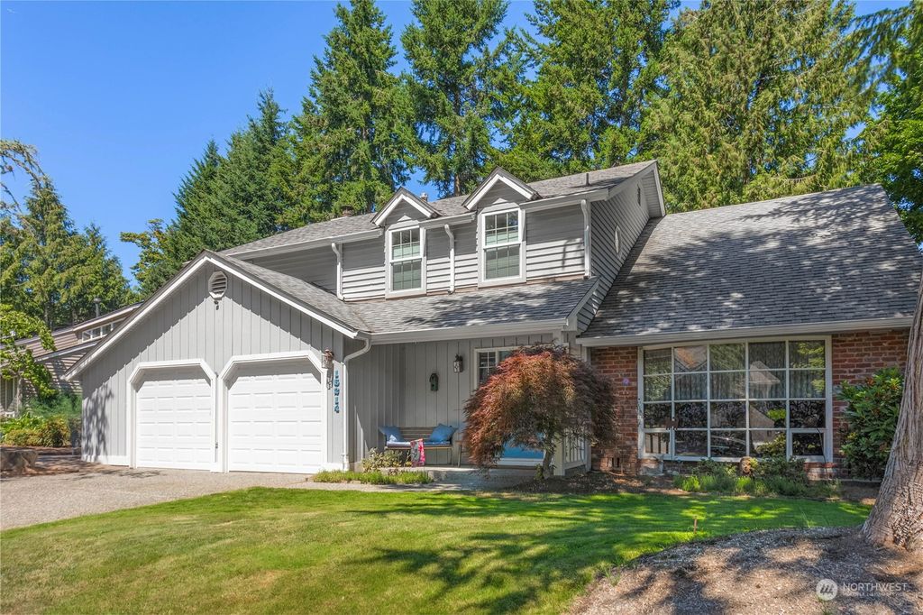 Photo of 16214 SE 46th Place, Bellevue, WA 98006 (MLS # 2194051)