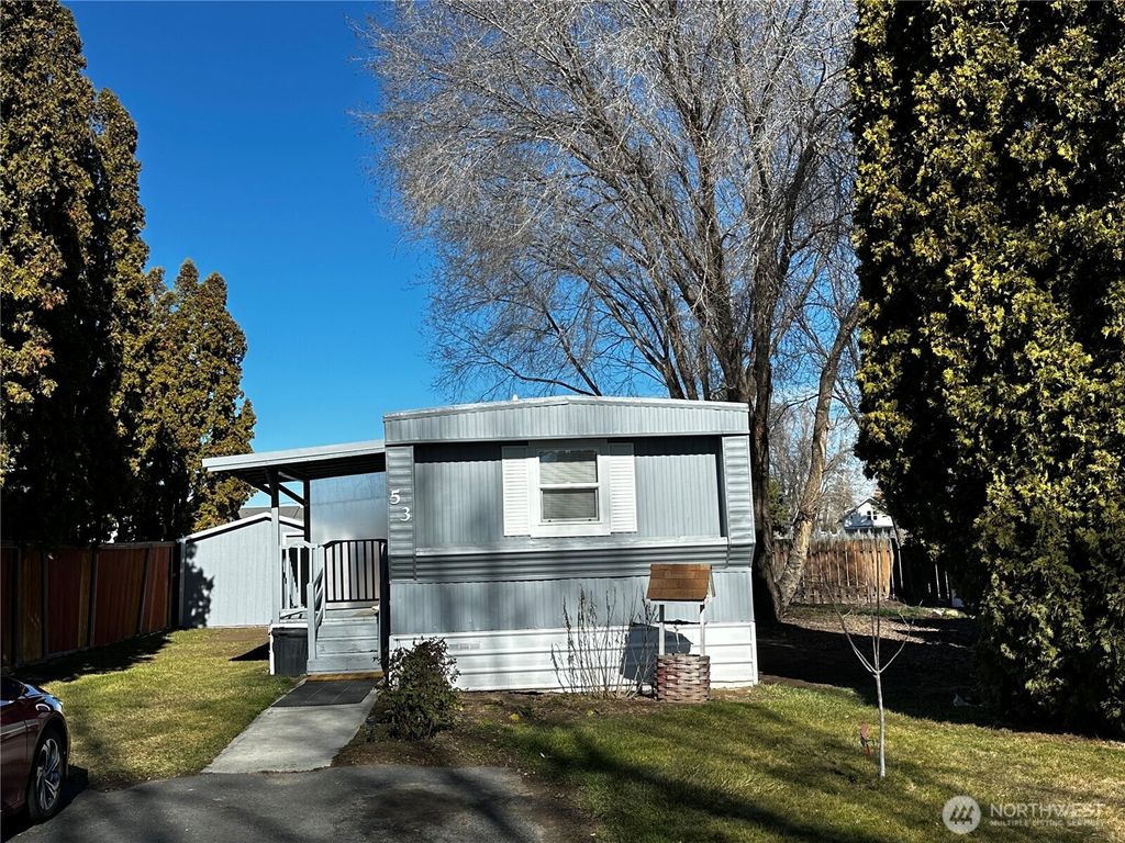 Photo of 3131 W Wapato Drive #53, Moses Lake, WA 98837 (MLS # 2545591)