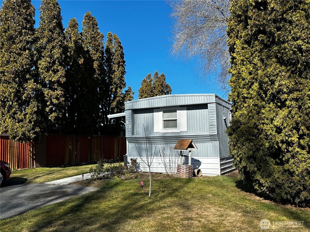 Photo of 3131 W Wapato Drive #53, Moses Lake, WA 98837 (MLS # 2545591)