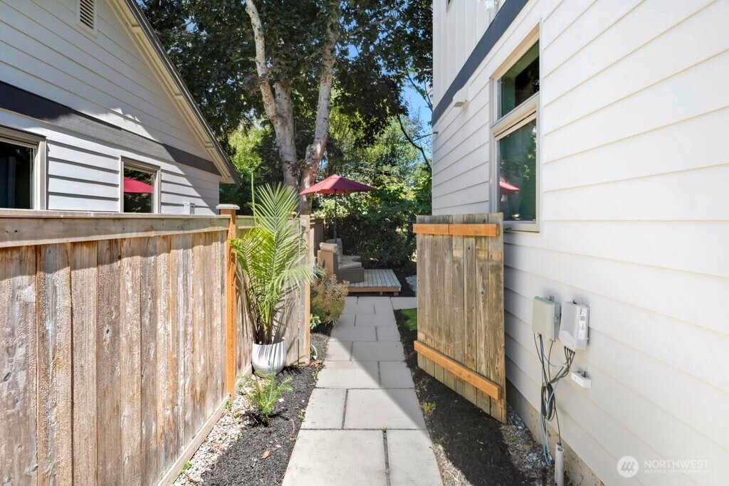 8410 17th Avenue SW