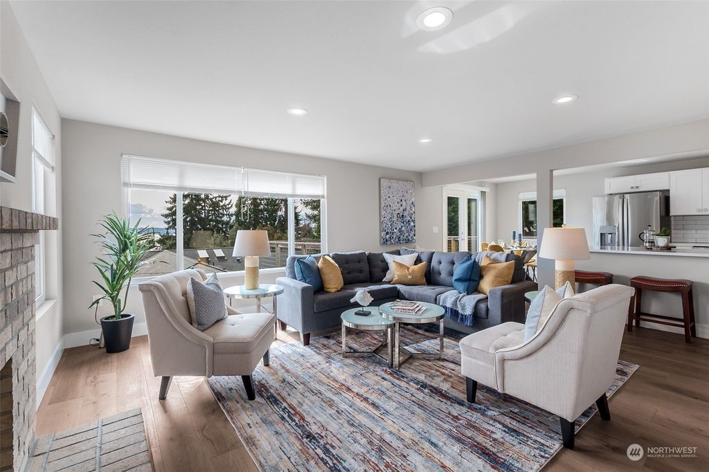 Photo of 21315 4th Avenue S, Des Moines, WA 98198 (MLS # 2206678)