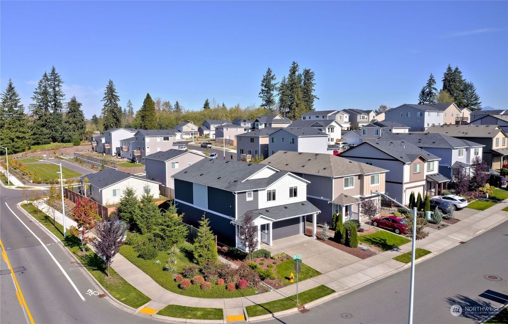 Photo of 8303 39th ST St NE, Marysville, WA 98270 (MLS # 2301055)