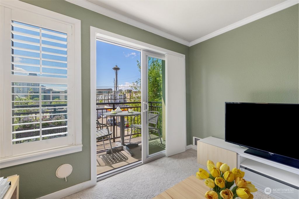 Photo of 810 Taylor Avenue N #227, Seattle, WA 98109 (MLS # 2240283)