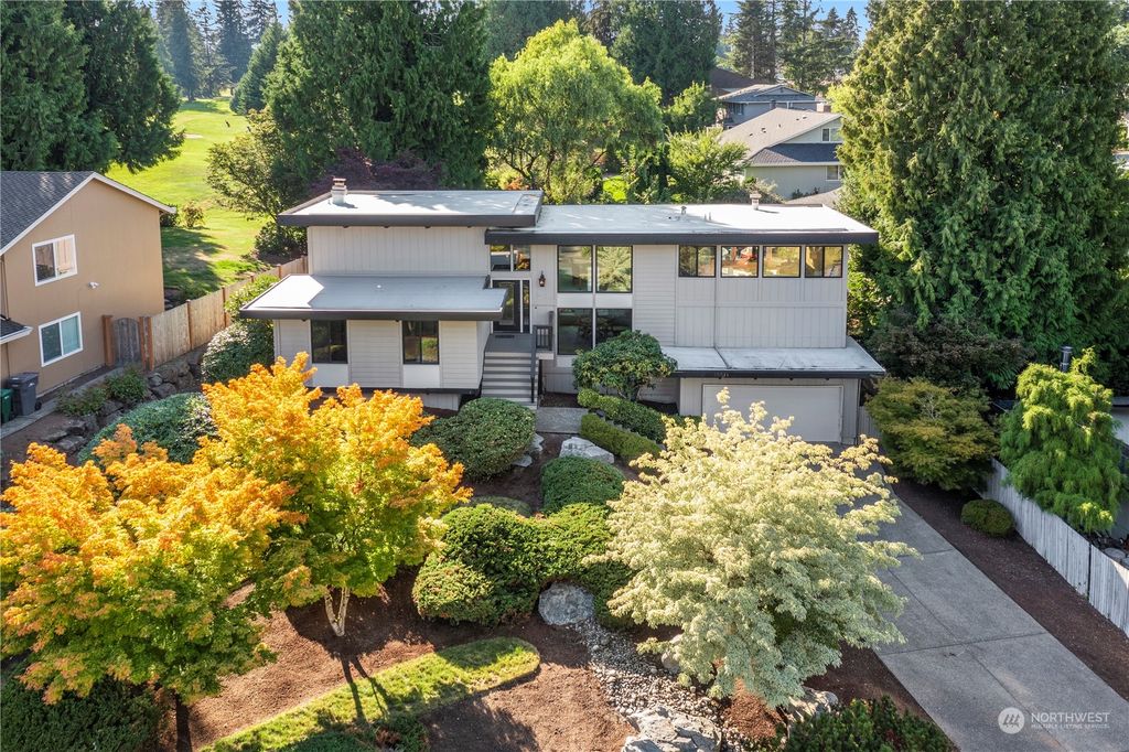 Photo of 16911 150th Avenue SE, Renton, WA 98058 (MLS # 2292012)