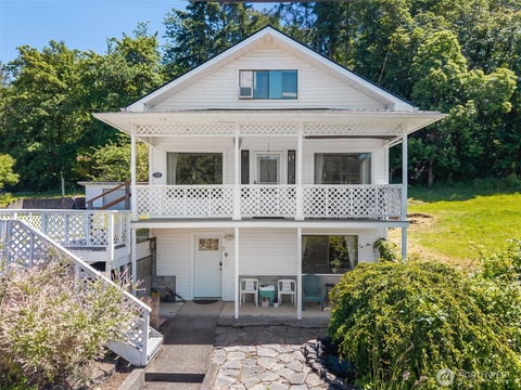 Photo of 1122 SE 1st Street, Winlock, WA 98596 (MLS # 2539738)
