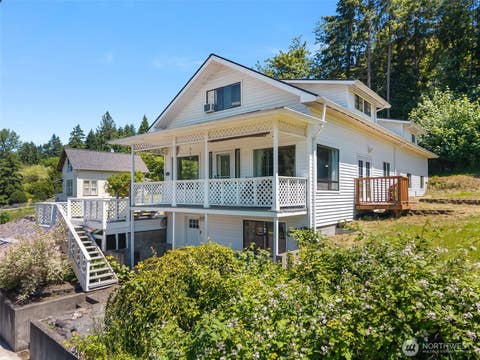 Photo of 1122 SE 1st Street, Winlock, WA 98596 (MLS # 2539738)