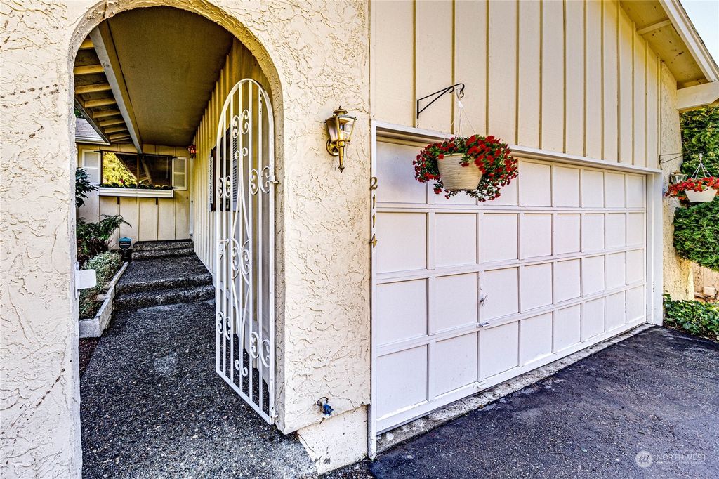 Photo of 2114 172nd Place SE, Bothell, WA 98012 (MLS # 1994892)