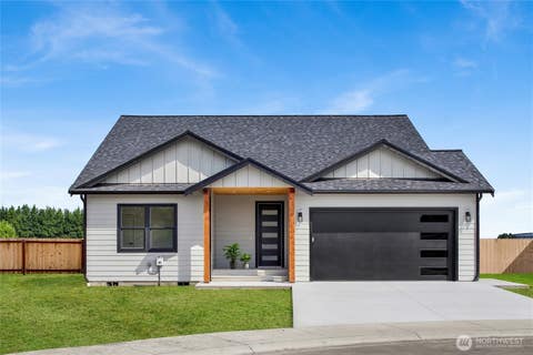 Photo of 416 W 4th Street, Everson, WA 98247 (MLS # 2561256)