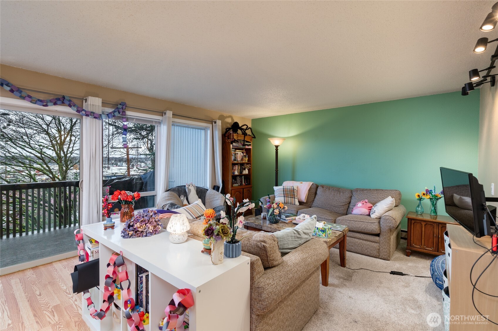 924 N Garden Street 201