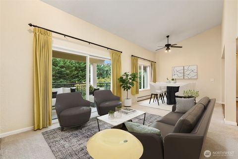 Photo of 13620 NE 7th Street #F14, Bellevue, WA 98005 (MLS # 2491919)