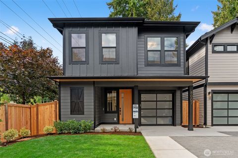 Photo of 8007 131st Place NE, Kirkland, WA 98033 (MLS # 2454285)