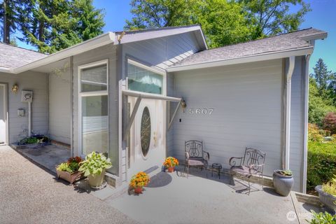 Photo of 5607 178TH Street SW, Lynnwood, WA 98037 (MLS # 2358455)