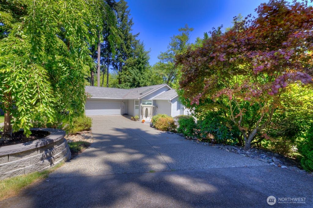 Photo of 5607 178TH Street SW, Lynnwood, WA 98037 (MLS # 2358455)