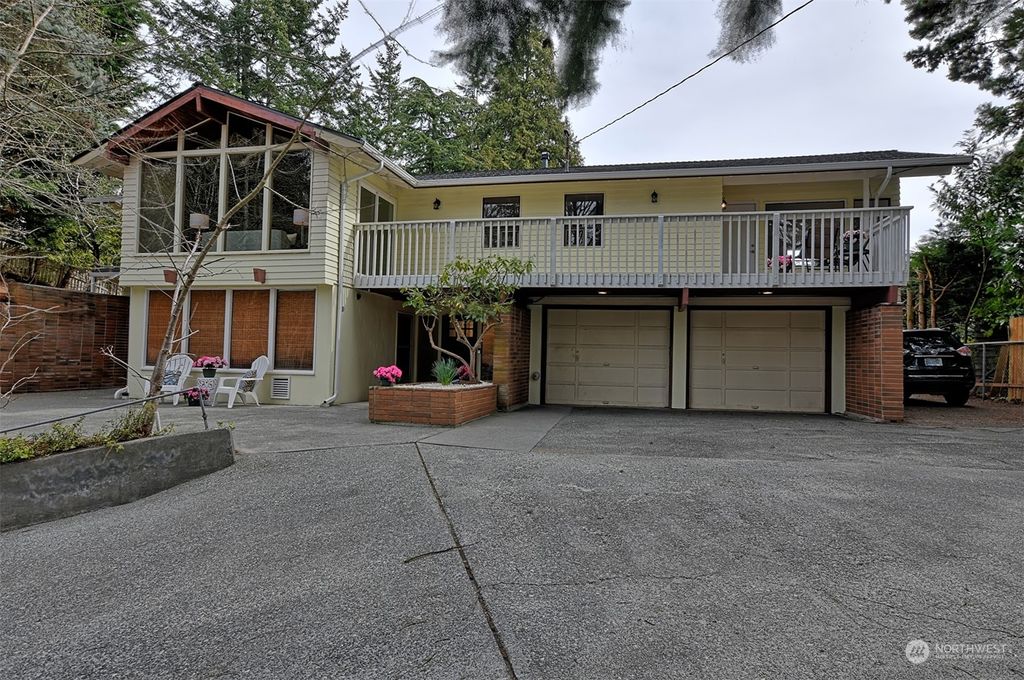 Photo of 20020 60th Avenue NE, Kenmore, WA 98028 (MLS # 2045057)
