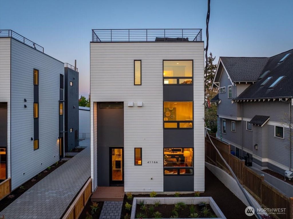 Photo of 4116 A Burke Avenue N, Seattle, WA 98103 (MLS # 2511401)