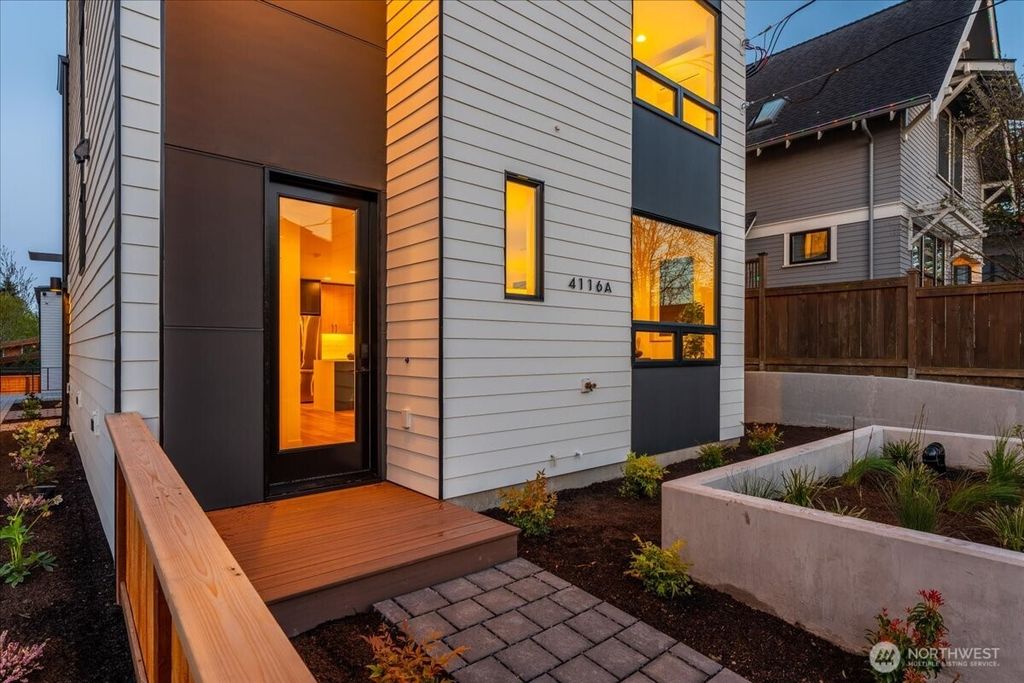 Photo of 4116 A Burke Avenue N, Seattle, WA 98103 (MLS # 2511401)