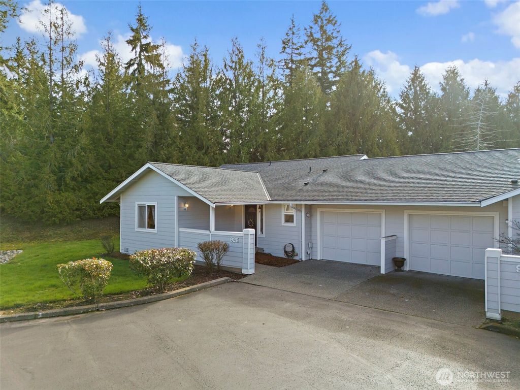 Photo of 923 NW Leisure Ln Ln, Bremerton, WA 98311 (MLS # 2482632)