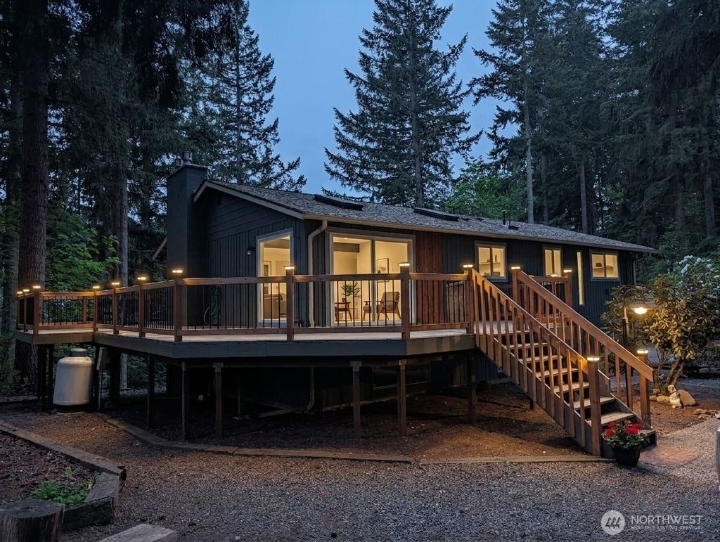 Photo of 11719 258th Avenue E, Buckley, WA 98321 (MLS # 2515199)