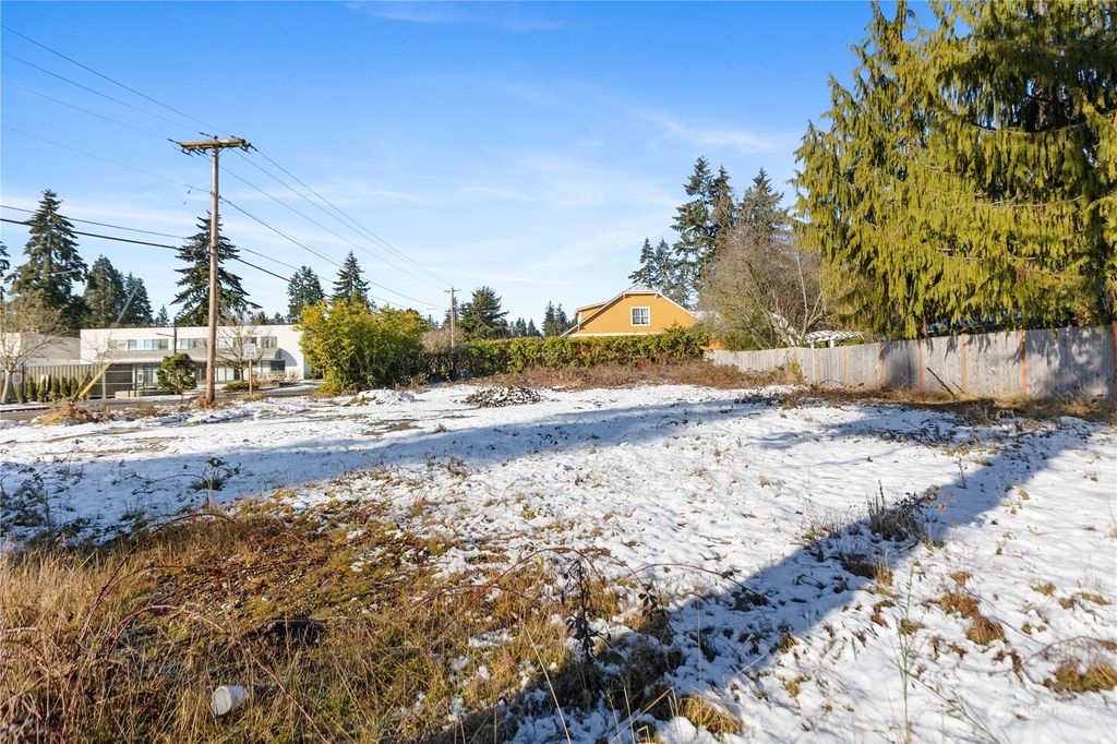 Photo of 24128 76th Avenue W, Edmonds, WA 98026 (MLS # 2328377)