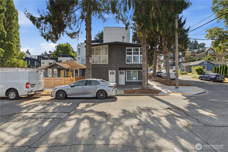 1 Dravus Street