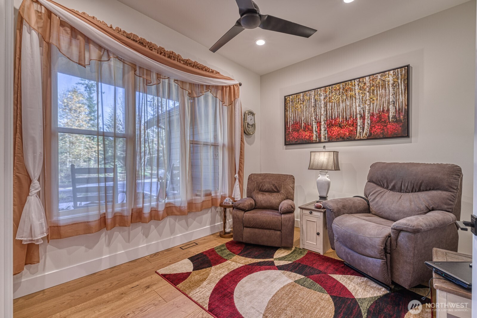 2 Crescent Valley Drive NW