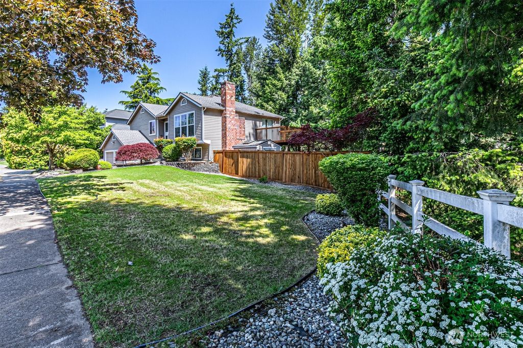 Photo of 4314 NE 1st Place, Renton, WA 98059 (MLS # 2382923)