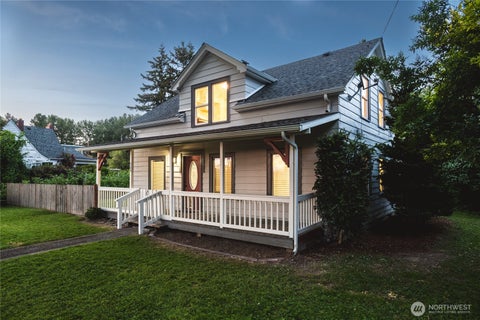 Photo of 531 N Barker ST, Mount Vernon, WA 98273 (MLS # 2539202)