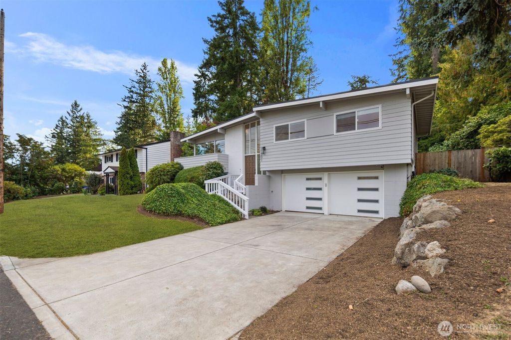 Photo of 201 165th Avenue NE, Bellevue, WA 98008 (MLS # 2439329)