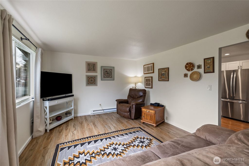 Photo of 3724 N Villard Street, Tacoma, WA 98407 (MLS # 2493743)