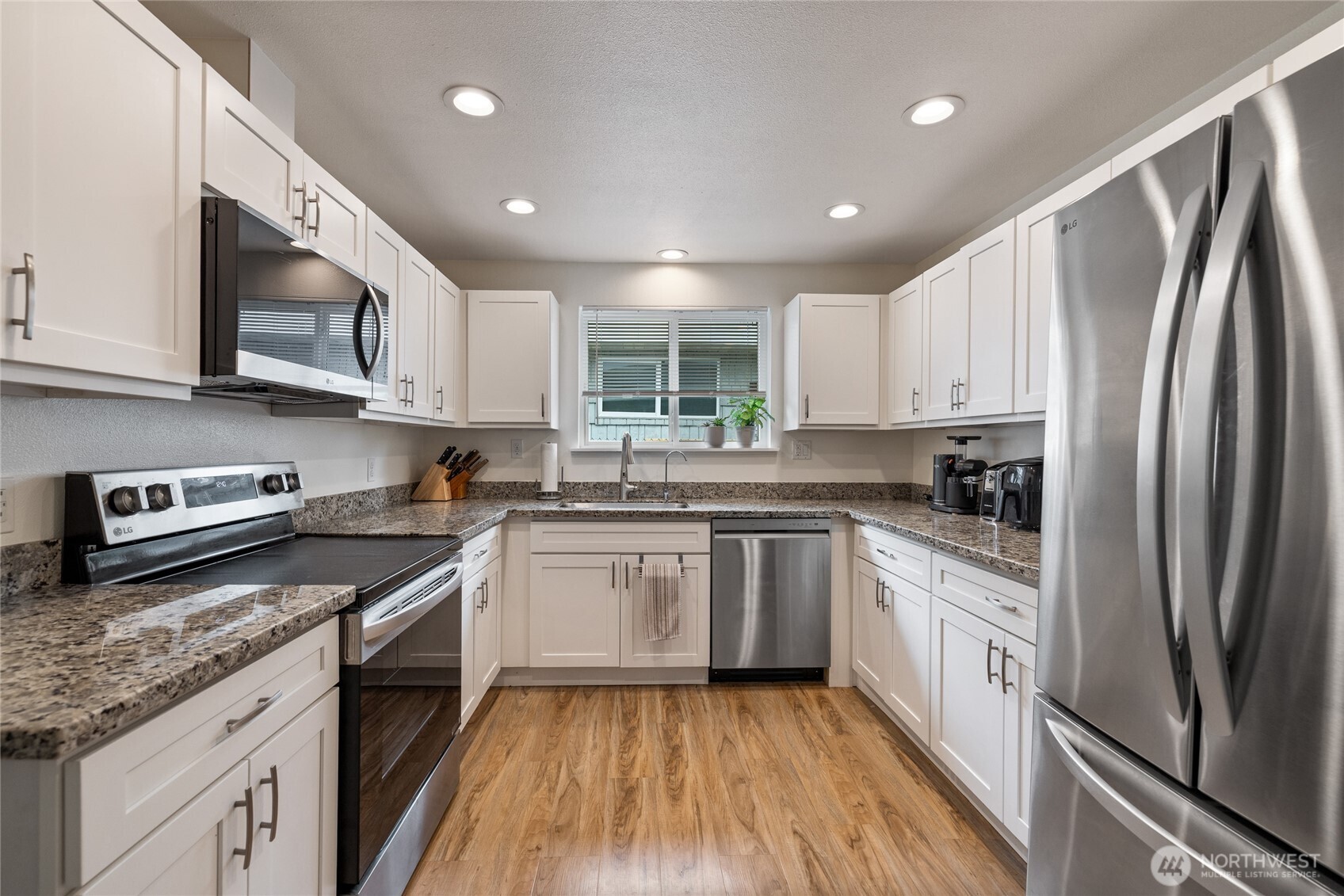 3724 N Villard Street