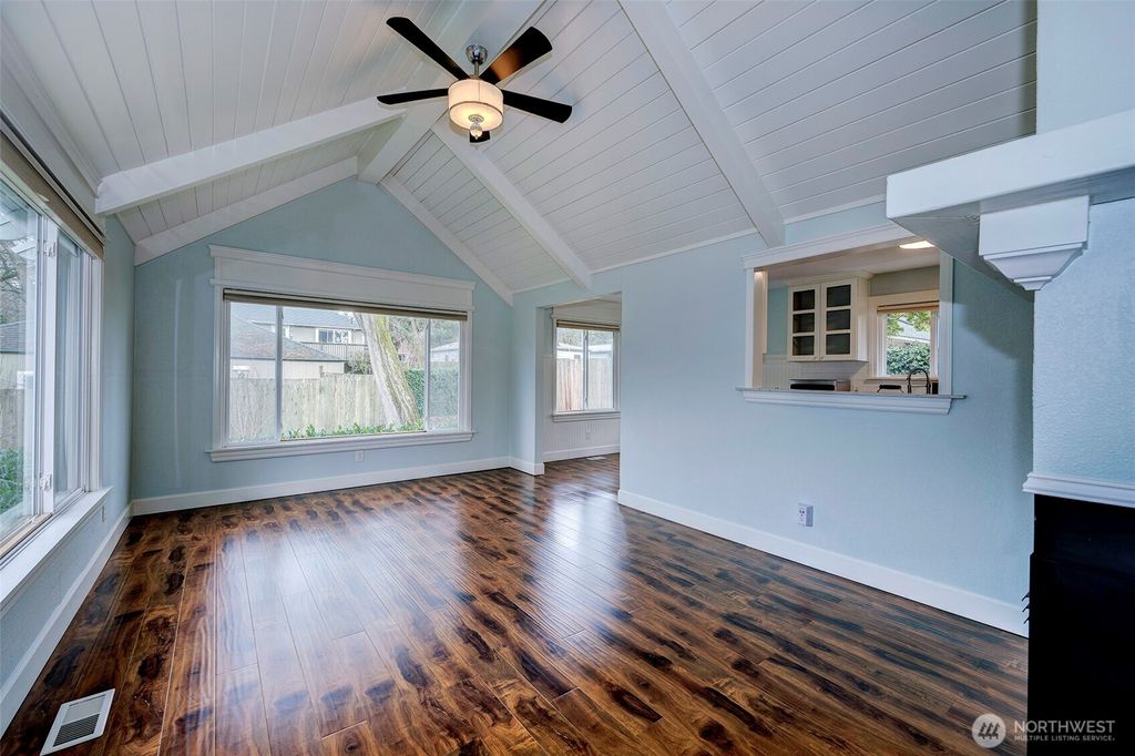 Photo of 1209 NE 155th Street, Shoreline, WA 98155 (MLS # 2495890)