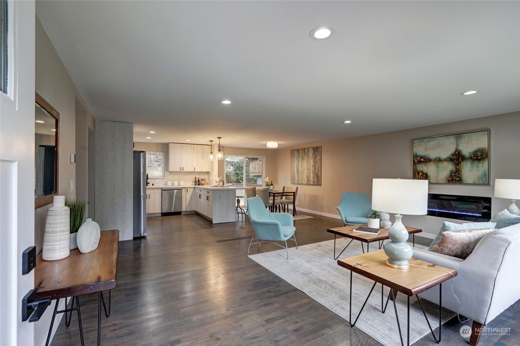 Photo of 16344 Wallingford Avenue N, Shoreline, WA 98133 (MLS # 2194442)