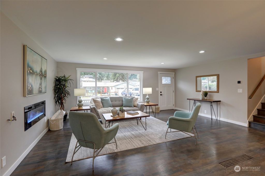 Photo of 16344 Wallingford Avenue N, Shoreline, WA 98133 (MLS # 2194442)