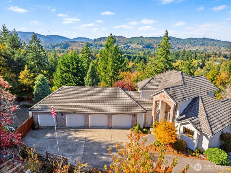 4295 Bush Mountain Drive SW