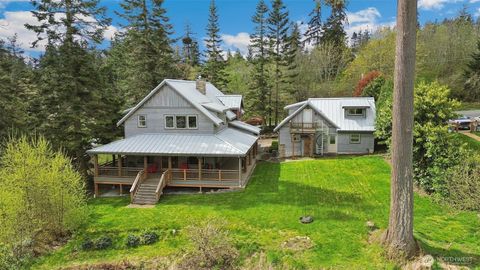 1005 Cavalero Road Camano Island WA 98282