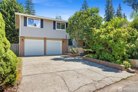 Photo of 2818 111th Place SE, Everett, WA 98208 (MLS # 2550062)