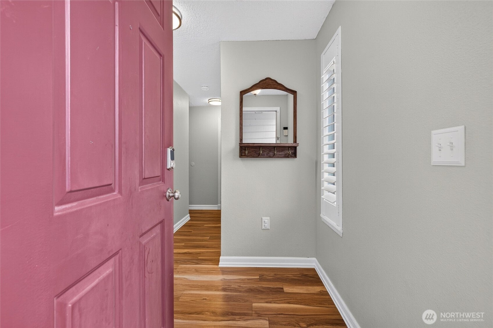 1555 Union Avenue NE 24E