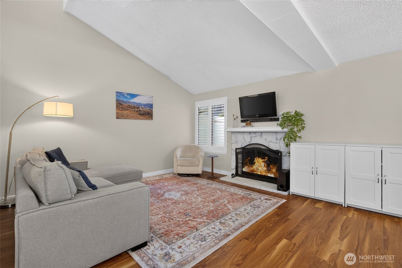 1555 Union Avenue NE 24E