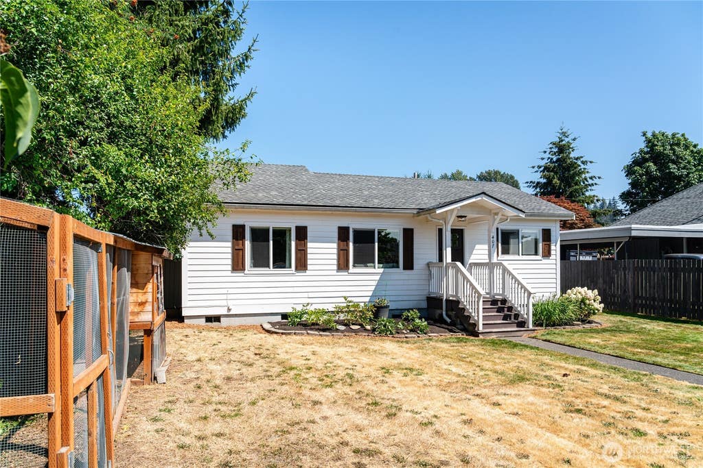 Photo of 407 N Gifford Avenue, Arlington, WA 98223 (MLS # 2553472)