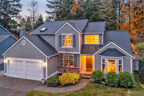 Photo of 16718 132nd Avenue E, Puyallup, WA 98374 (MLS # 2311172)