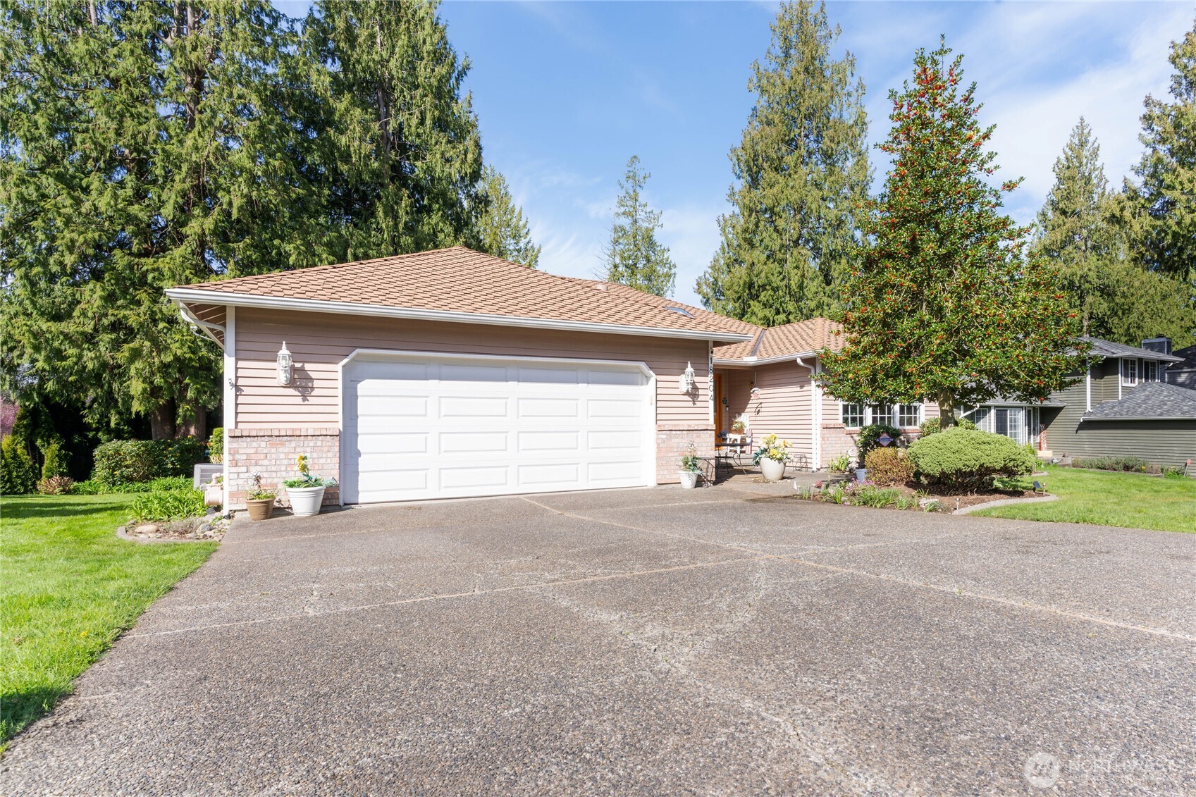 18204 Woodbine Dr