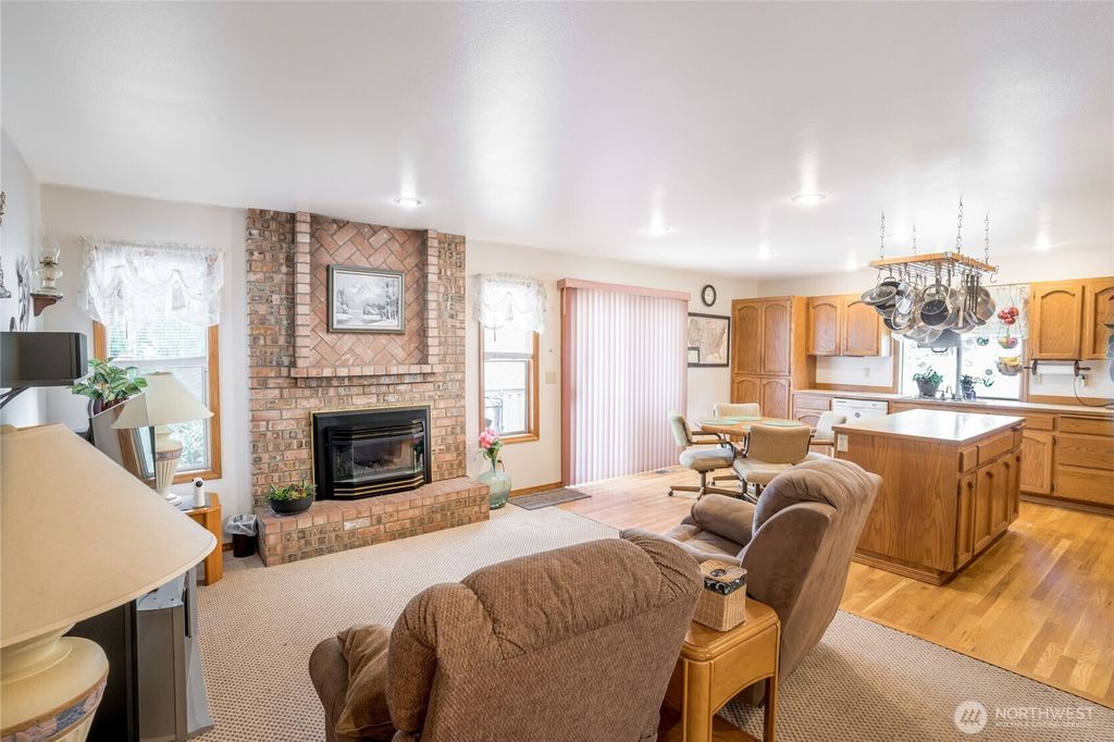listing image 9365564845631508702