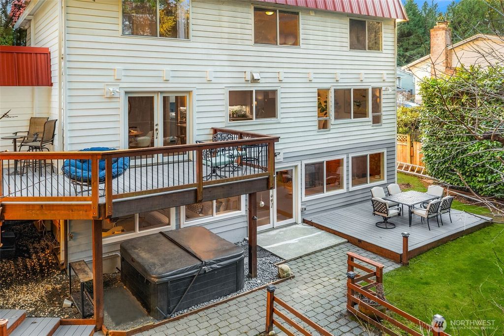 Photo of 11704 NE 145th Street, Kirkland, WA 98034 (MLS # 2469644)