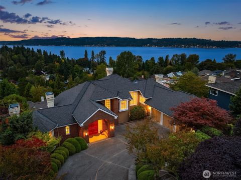 Photo of 8726 Paisley Drive NE, Seattle, WA 98115 (MLS # 2443127)