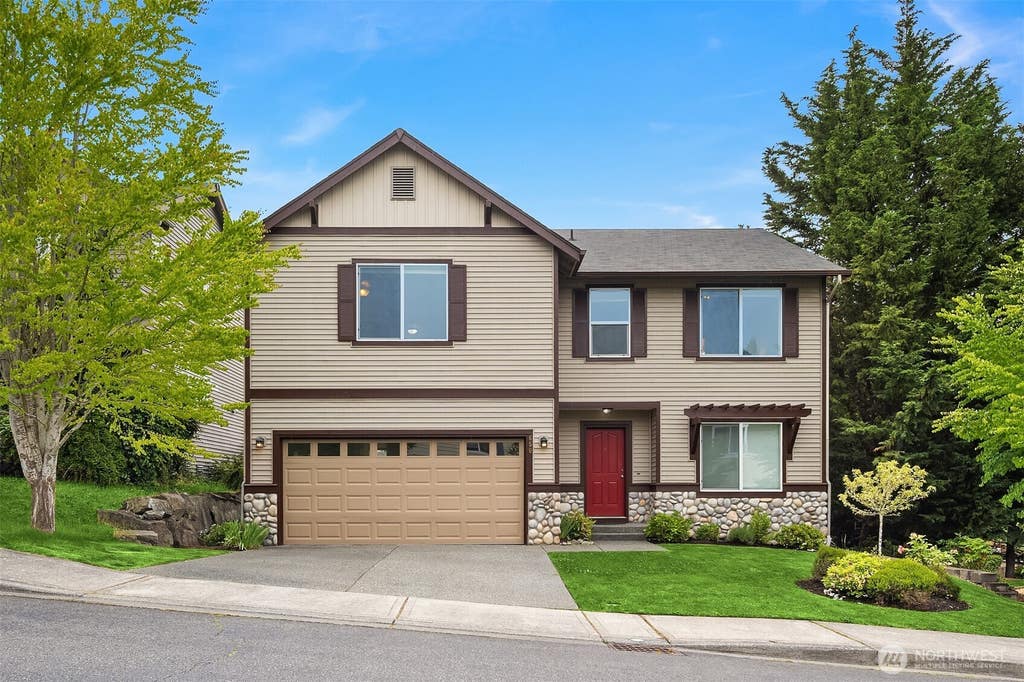 Photo of 650 NW Nesvik Way, Poulsbo, WA 98370 (MLS # 2541990)