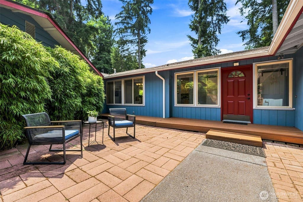 Photo of 6416 Sierra Drive SE, Lacey, WA 98503 (MLS # 2564804)